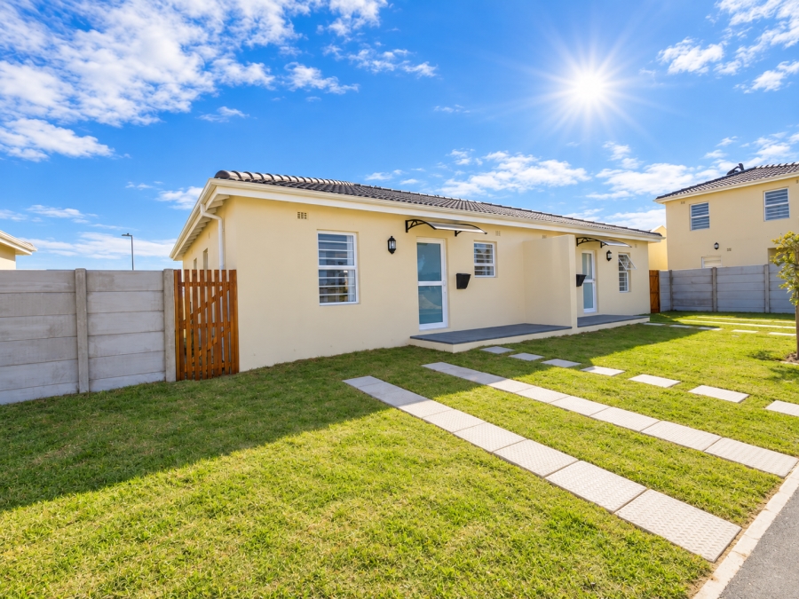3 Bedroom Property for Sale in Silversands Western Cape